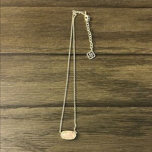 Kendra Scott Elegant Silver Necklace with Pink Stone